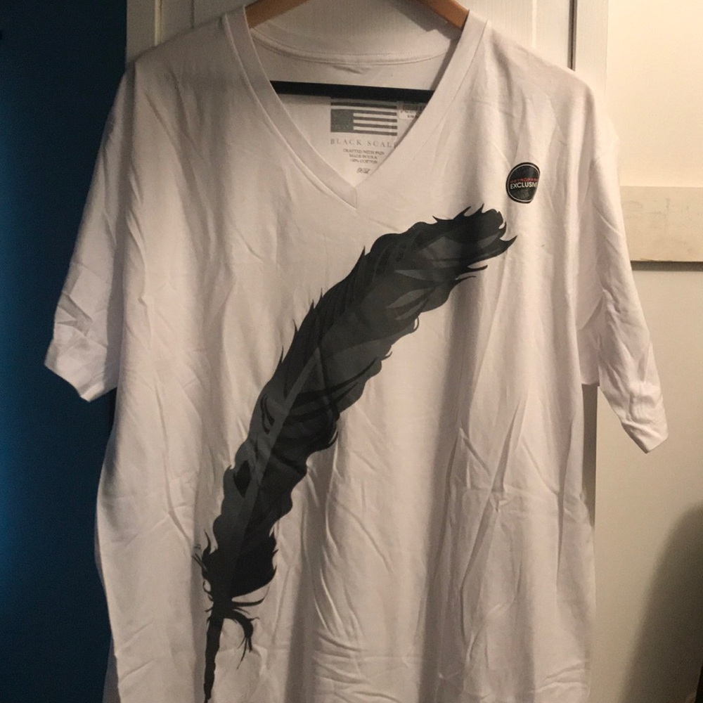 BLACK SCALE V-Neck t-shirt XL New with Tags